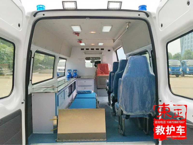 金杯小海獅高頂救護車運輸型內飾圖