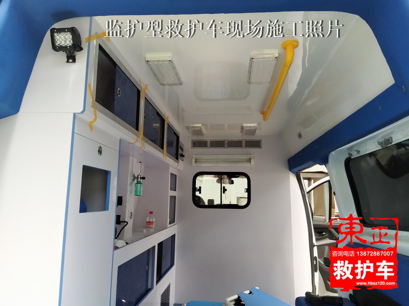 救護車生產(chǎn)現(xiàn)場照片2